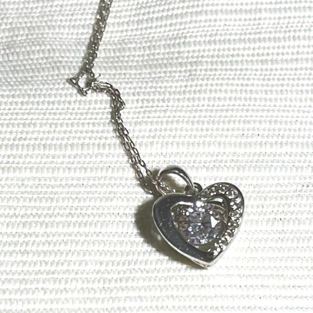 Sterling Silver Heart and Chain CZ trembler stone